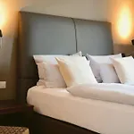 韦根坎特拉酒店 酒店 4*