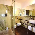 韦根坎特拉酒店 4*